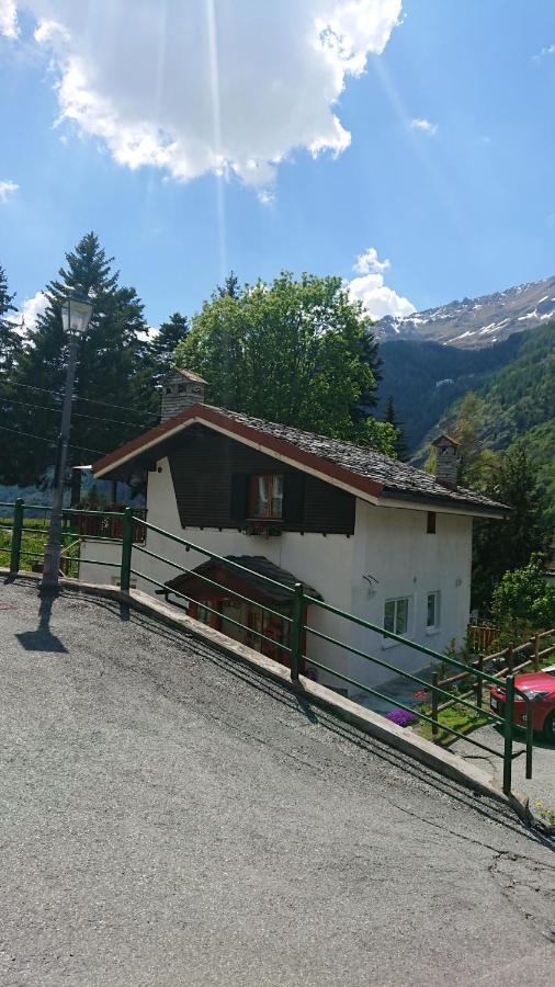 B&B Maison Odille Valtournenche Dış mekan fotoğraf